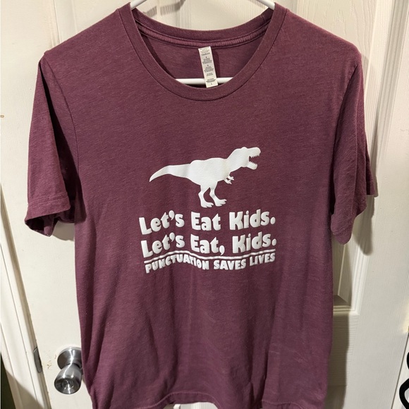 Gildan Tops - ❣️❄️Gildan Maroon Tee with T-Rex Graphic